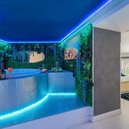Top Luxury Suites *