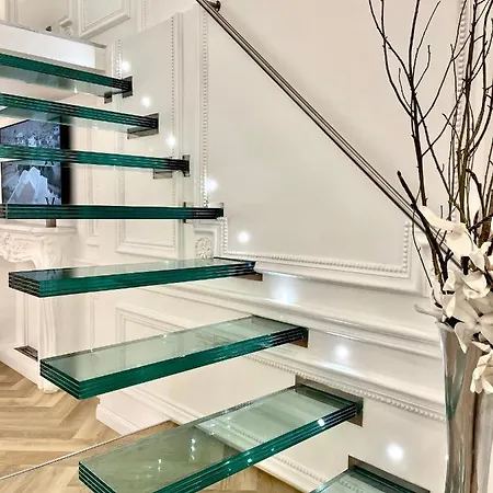 Luxury * בודפשט