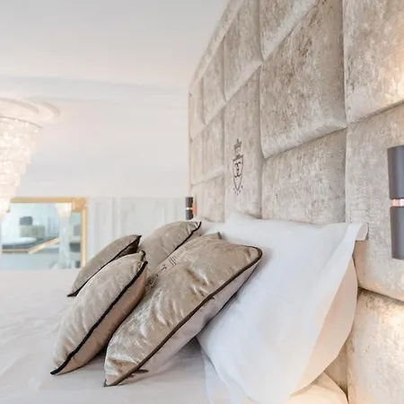 Top Luxury Suites Lägenhet